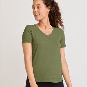 NWT 3X Jockey V Neck Tee